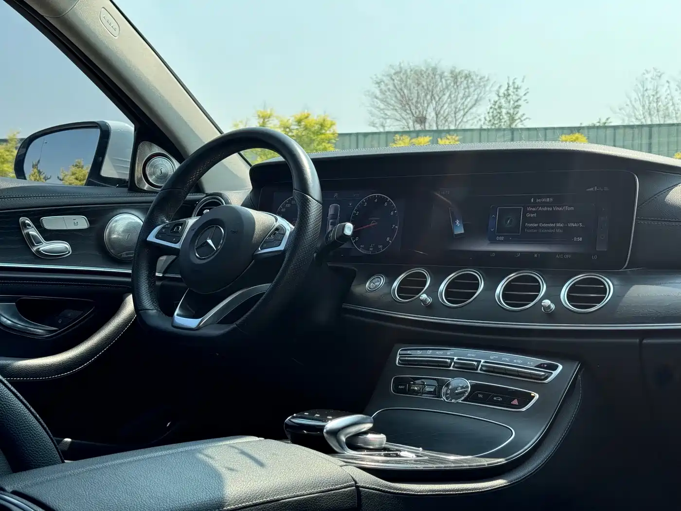 Mercedes-Benz E-Class 2018 Facelift E 200 L Sport фото 19
