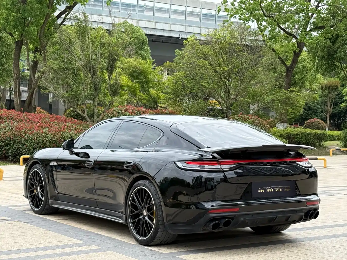 Porsche Panamera 2013 Panamera Platinum Edition 3.6L фото 4