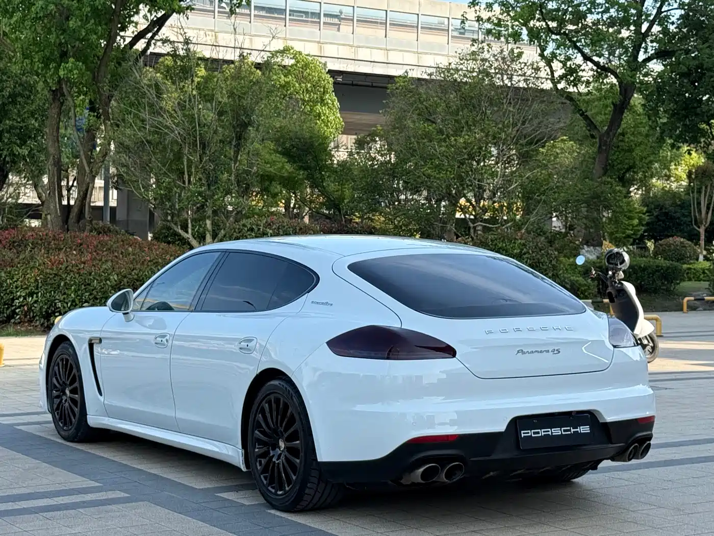 Porsche Panamera 2014 Panamera 4S Executive 3.0T фото 4
