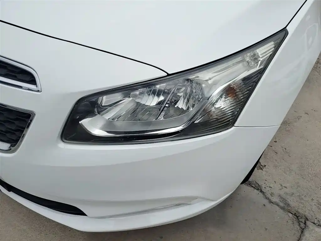Chevrolet Cruze 2015 1.5L Classic SE AT фото 24