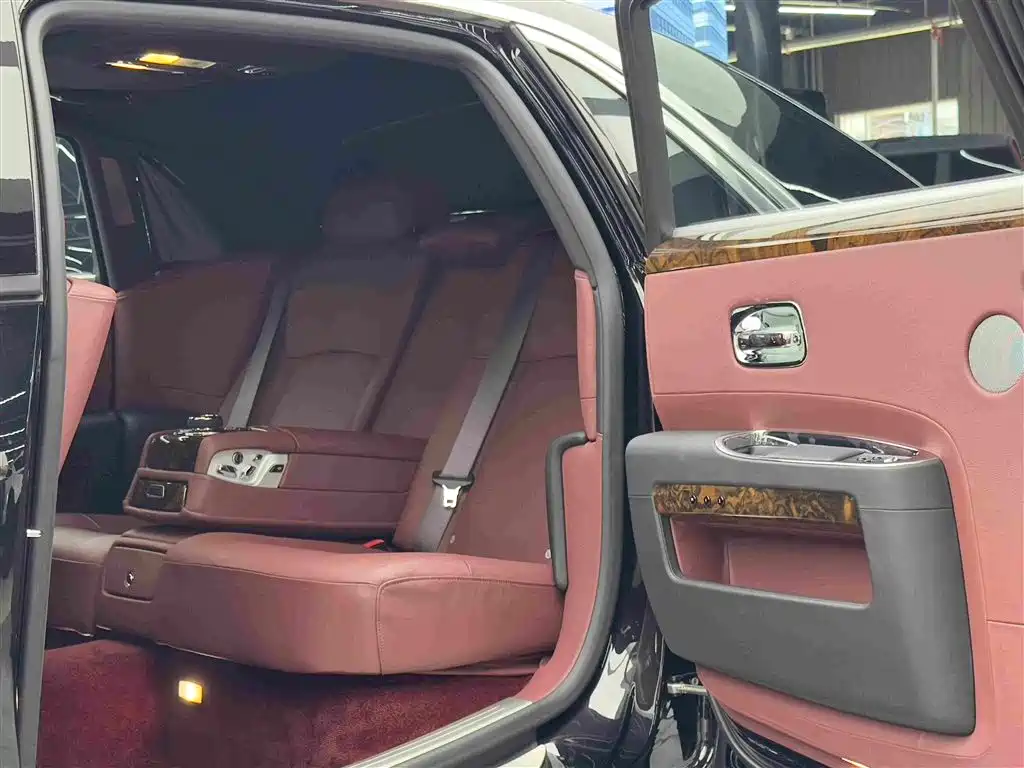 Rolls-Royce Ghost 2014 2014 6.6T Extended Edition