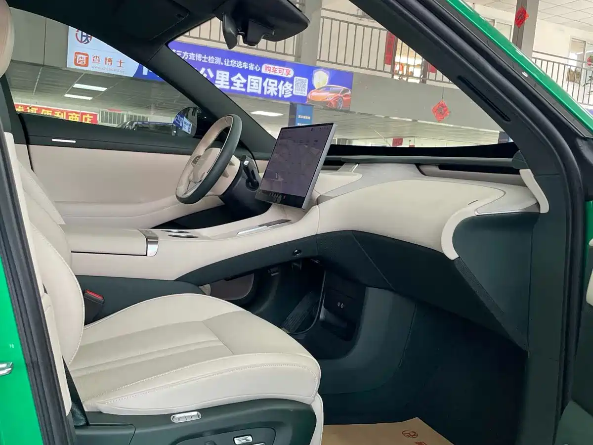 Xiaomi Auto Xiaomi YU7 2025 Extended Range RWD Edition фото 7