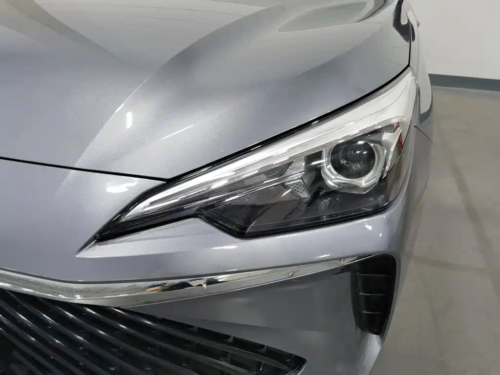 Photo 7 - Roewe i5