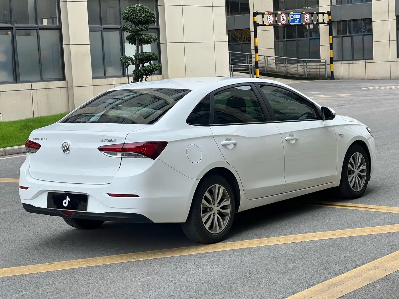 Buick Excelle 2021 Facelift 1.3T Auto Mild Hybrid Progressive фото 7