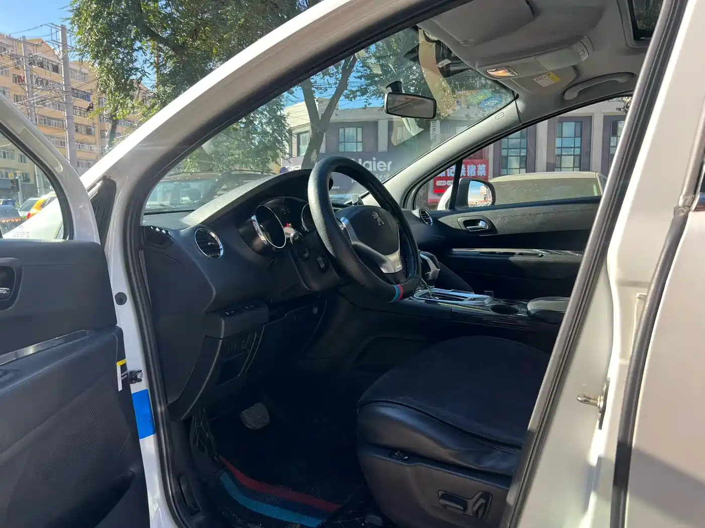 Peugeot 3008 2015 2.0L Automatic Trend Edition фото 9
