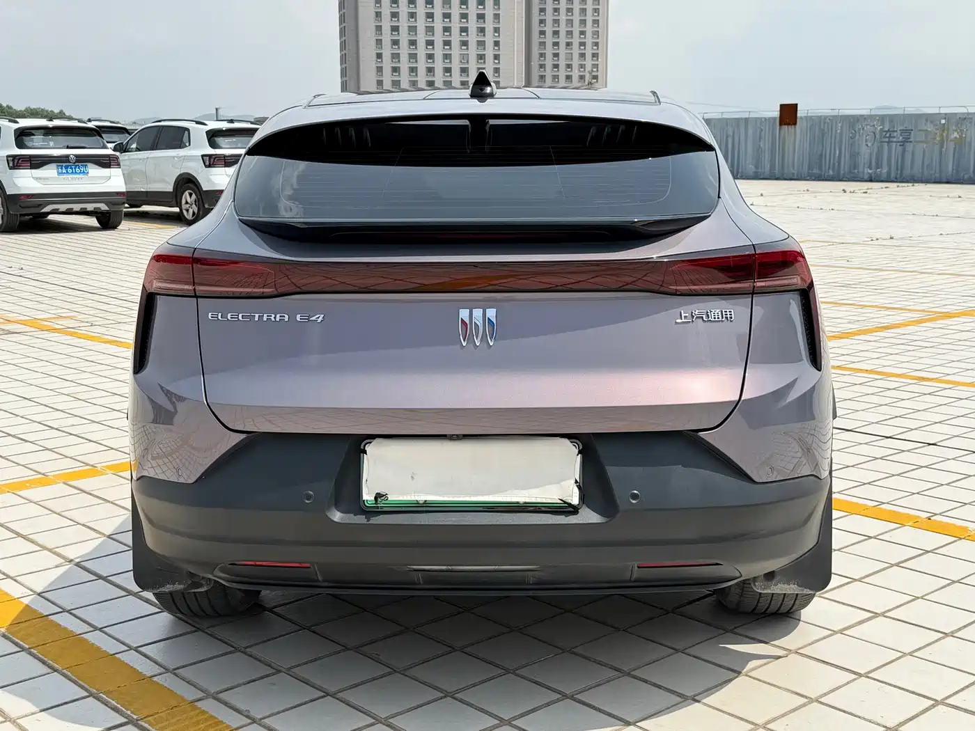 Buick E4 2023 Model Premium Edition фото 6