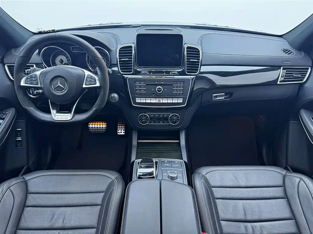 Mercedes-Benz GLS AMG 2017 AMG GLS 63 4MATIC фото 15