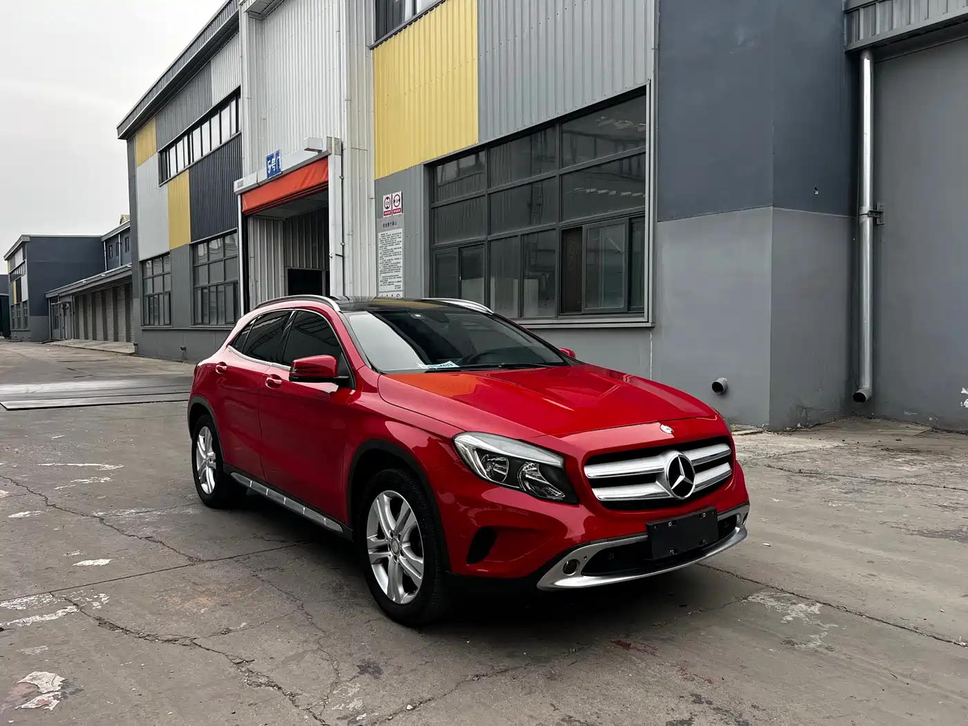 Mercedes-Benz GLA 2015 GLA 200 Dynamic фото 3