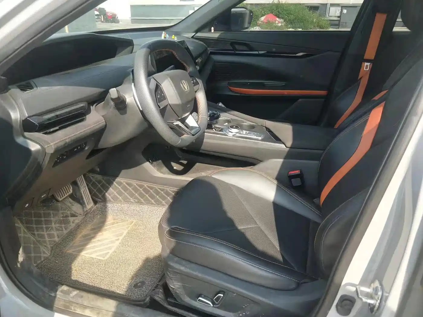 CHANGAN UNI-V