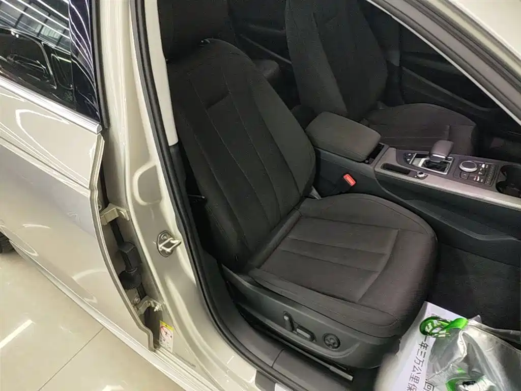 Audi A4L 2019 40 TFSI Progressive (China VI) фото 25