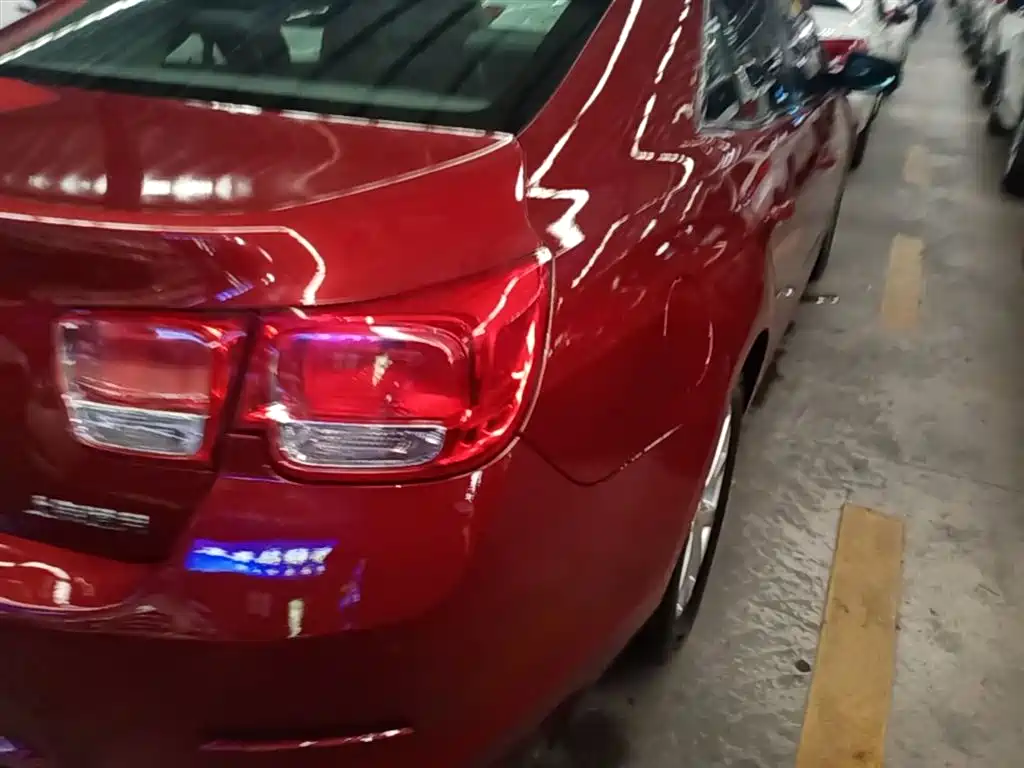 Chevrolet Malibu 2013 2.0L Automatic Luxury Edition фото 8