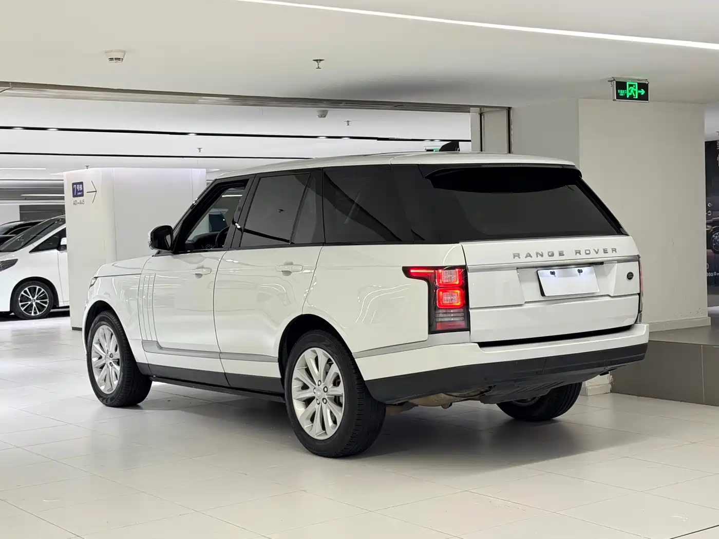 Фото 3 - Land Rover Range Rover