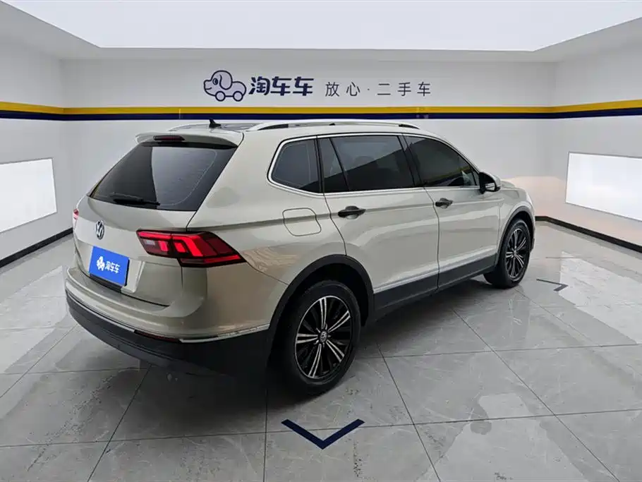 Volkswagen Tiguan L 2019 Facelift 330TSI Auto 2WD Panorama Comfort China VI фото 3