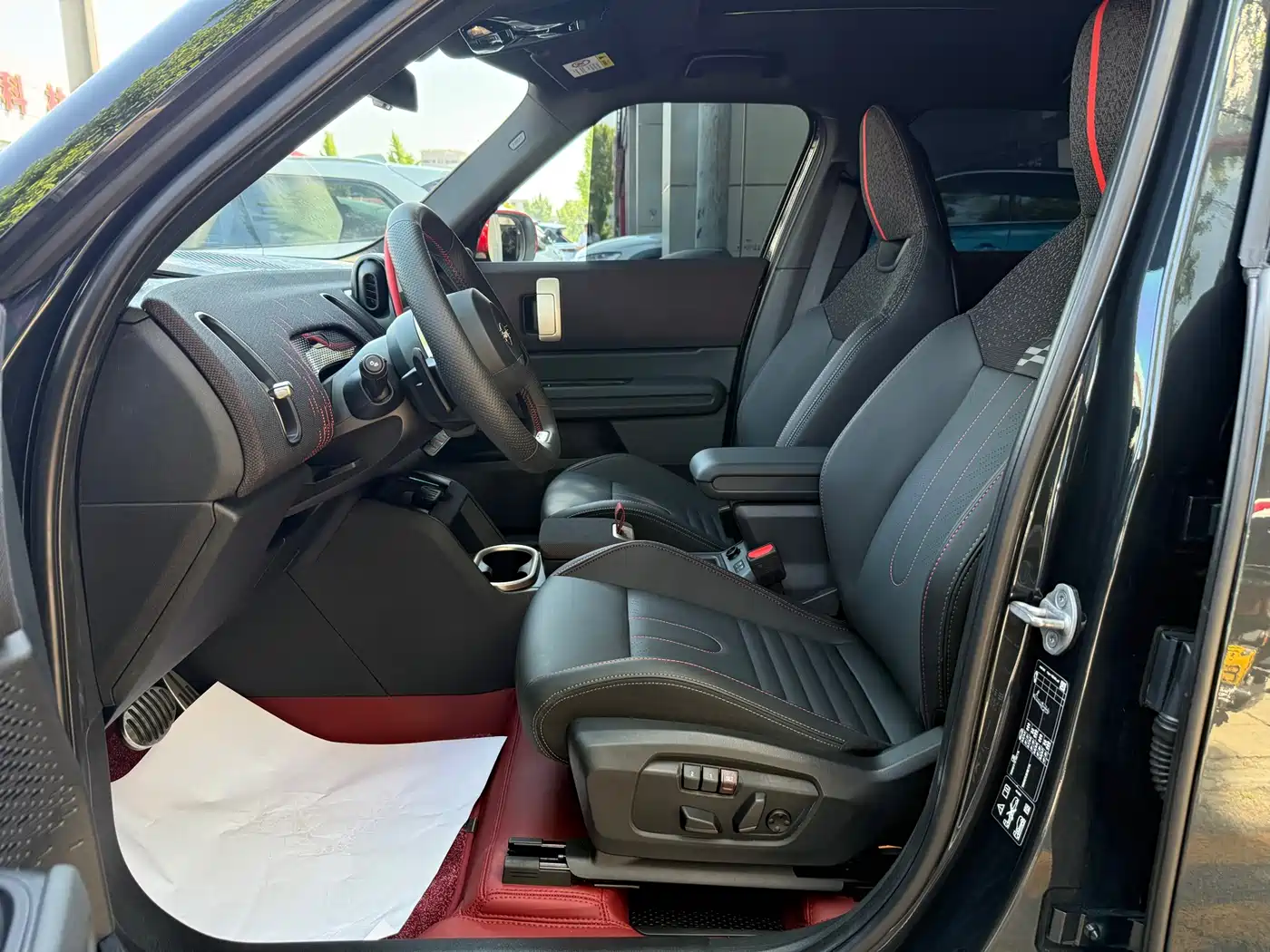 MINI JCW COUNTRYMAN