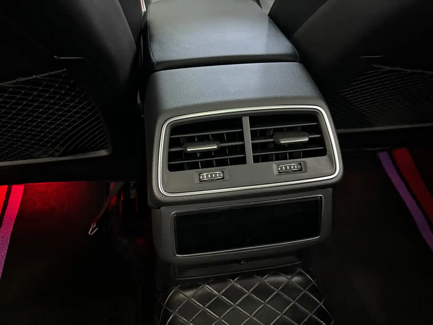 Audi A6L 2021 45 TFSI Exclusive Elegance фото 10