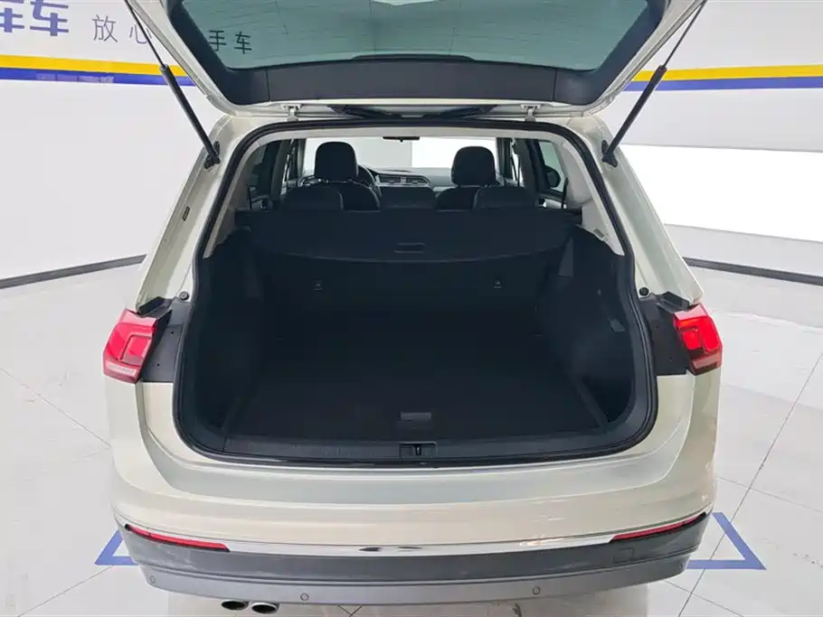 Volkswagen Tiguan L 2019 Facelift 330TSI Auto 2WD Panorama Comfort China VI фото 4