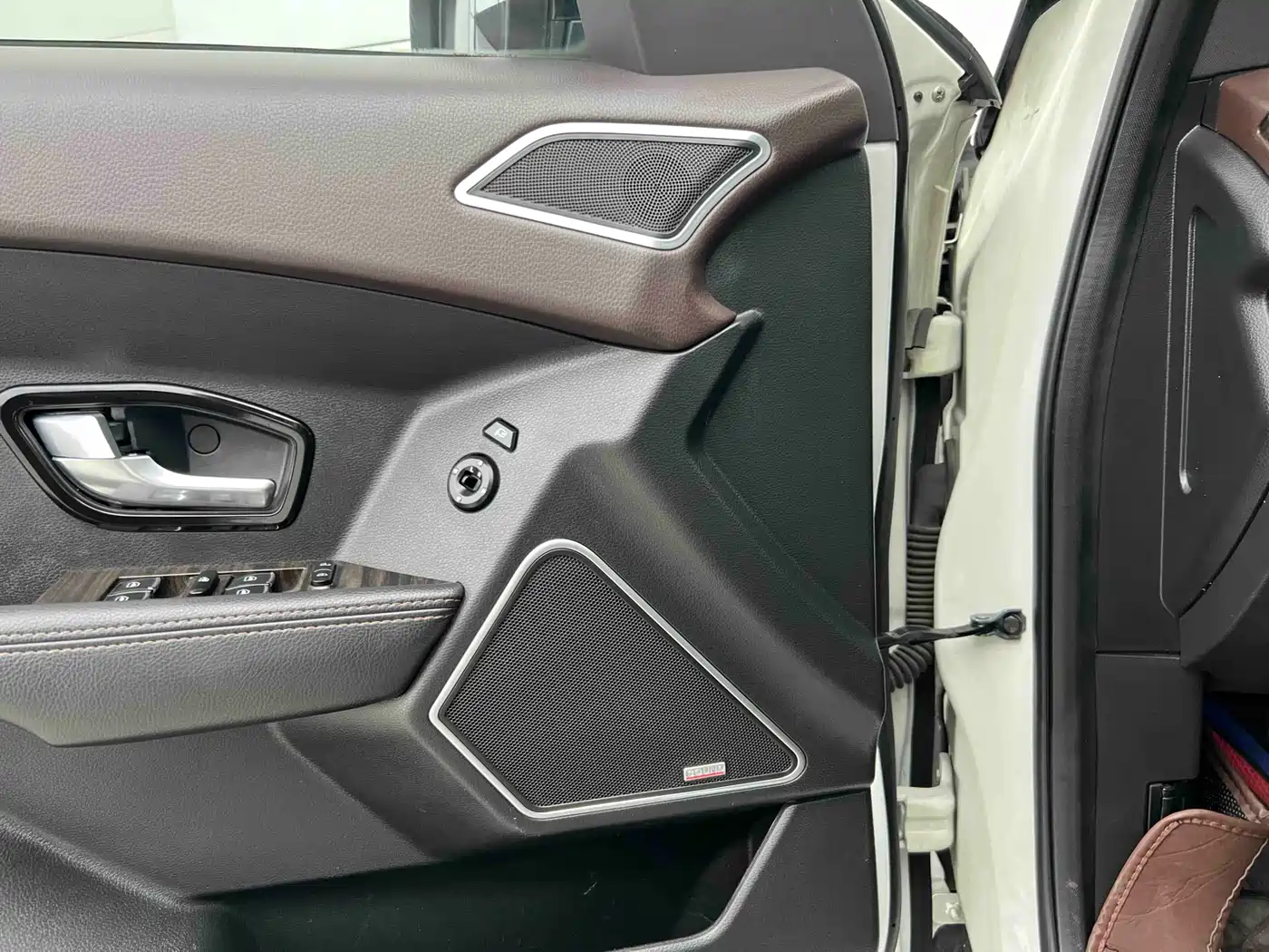 Landwind X7 2016 2015 2.0T Panoramic Flagship Edition