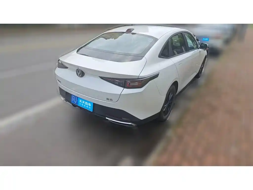 Changan Yida 2024 2023 Blue Whale NE 1.5T GDI DCT Enjoyment Edition