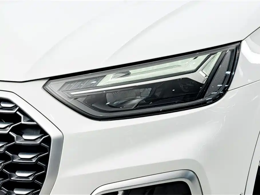 Audi Q5L Sportback 2021 40 TFSI Fashion фото 4