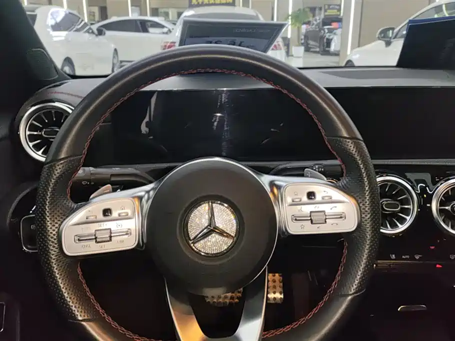 Mercedes-Benz CLA (Import) 2022 CLA 200 фото 14