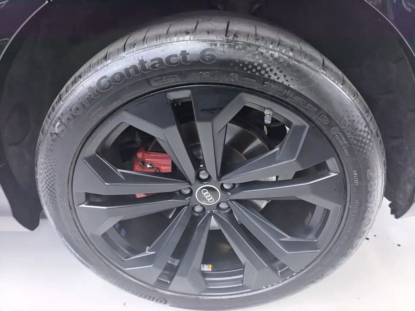 Audi Q8 2021 Model 55 TFSI Exclusive Dynamic фото 10