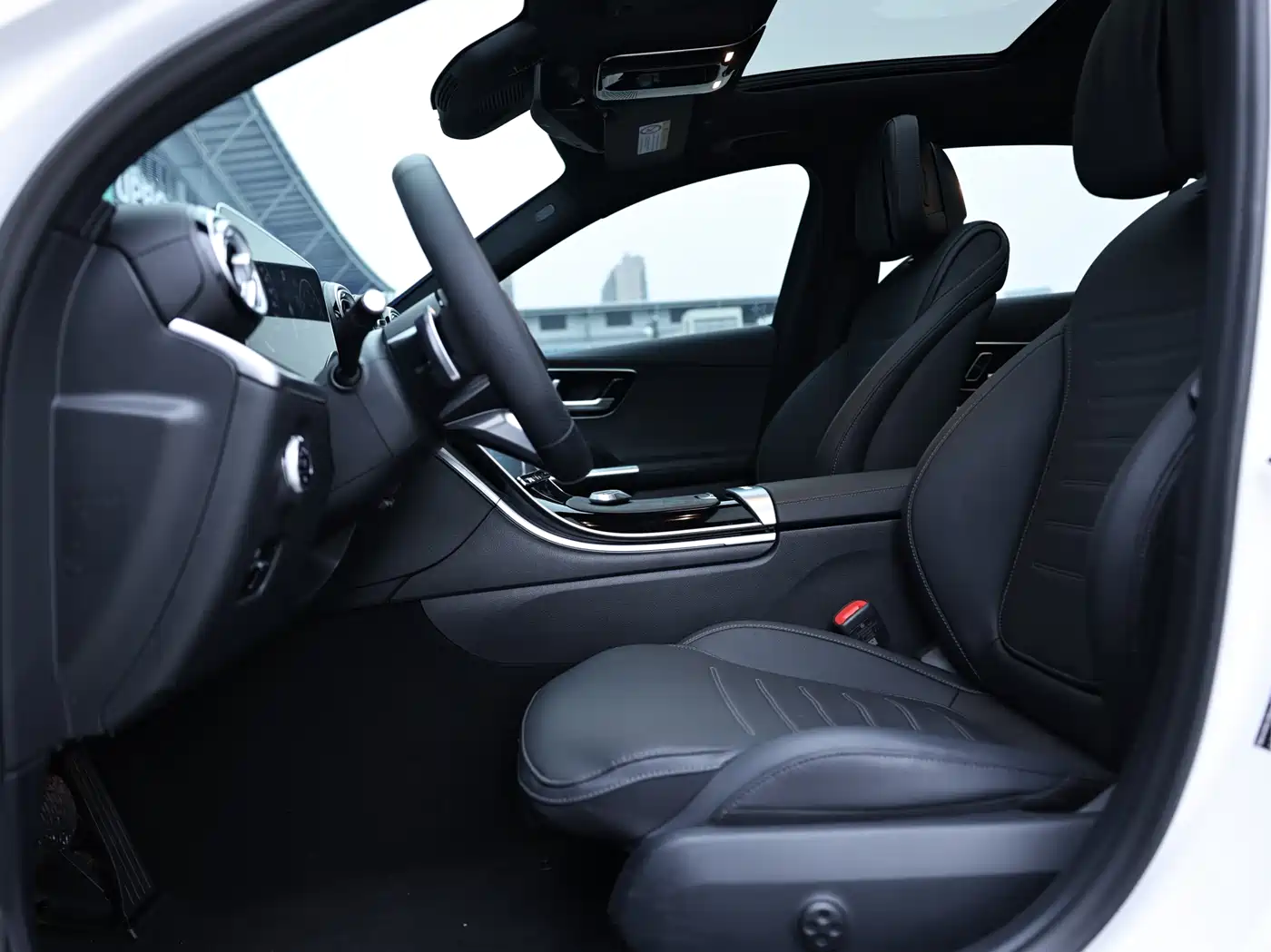 Mercedes-Benz C-Class 2023 Facelift C 260 L Night Sport Edition фото 12