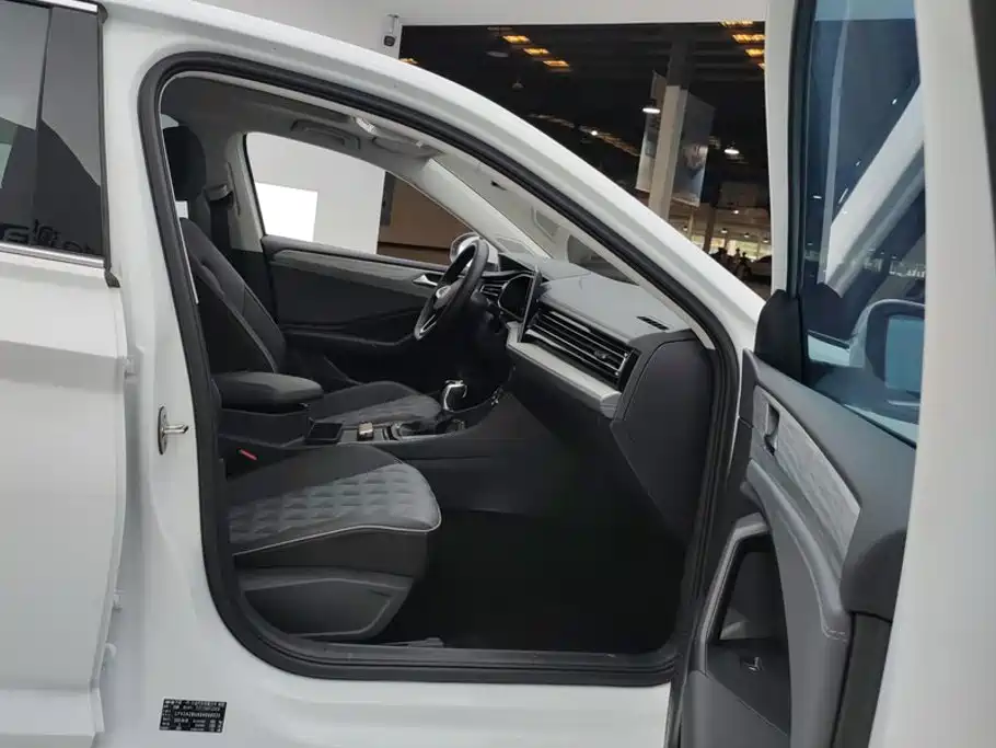 Volkswagen Sagitar, миниатюра 8