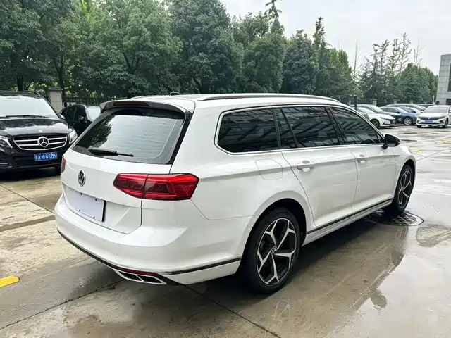 Volkswagen Weilan 2021 2.0T Touring — фото 5