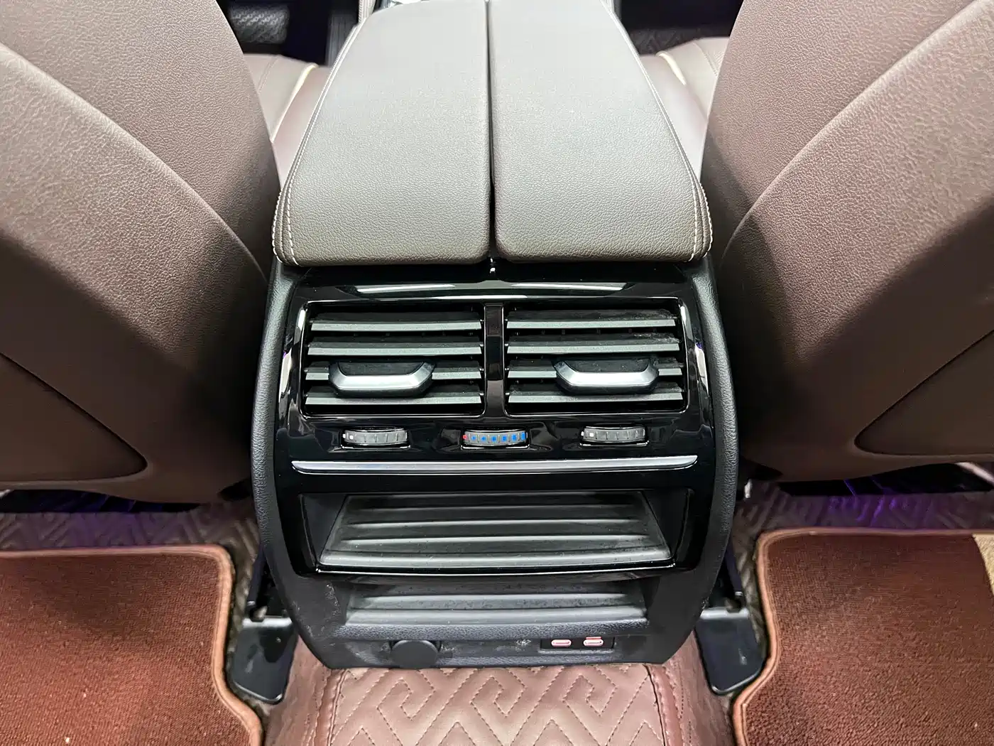 BMW 5 Series 2022 Facelift 530Li Leading M Sport Package фото 17