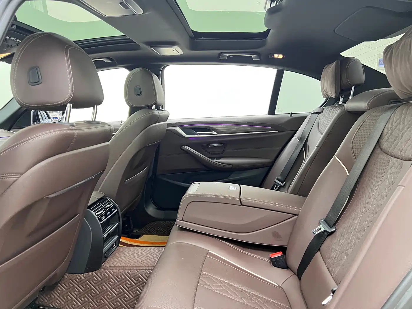 BMW 5 Series 2022 Facelift 530Li Leading M Sport Package фото 8