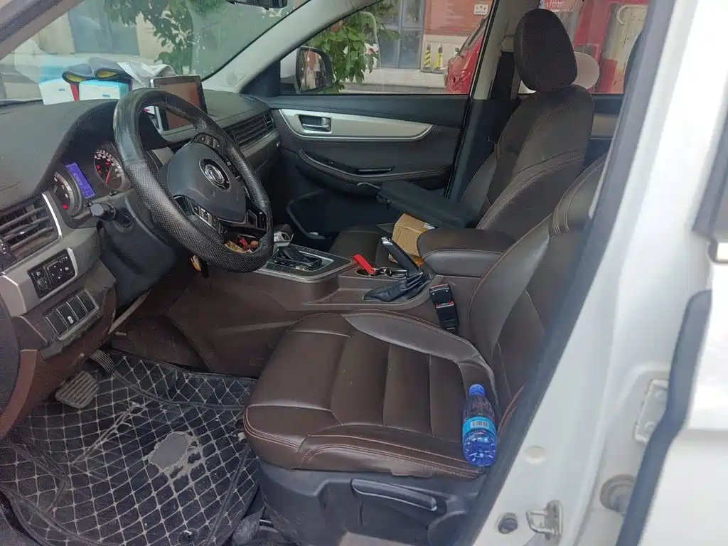 Dongfeng Fengxing Jingyi X5 2017 2017 1.6L CVT Luxury