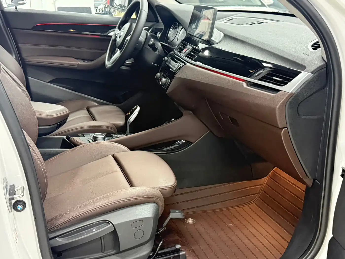 BMW X1 2022 sDrive20Li Premium фото 18