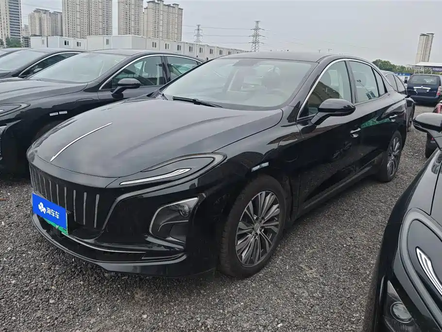 Hongqi E-QM5 2022 431km Charging Enjoyment Edition