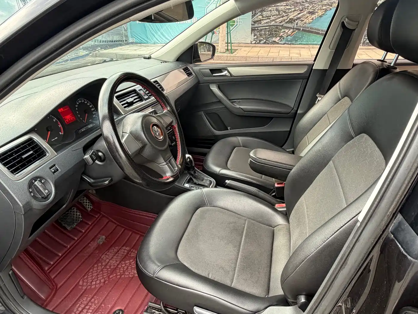 Volkswagen Santana 2015 1.6L Automatic Comfort Edition фото 9