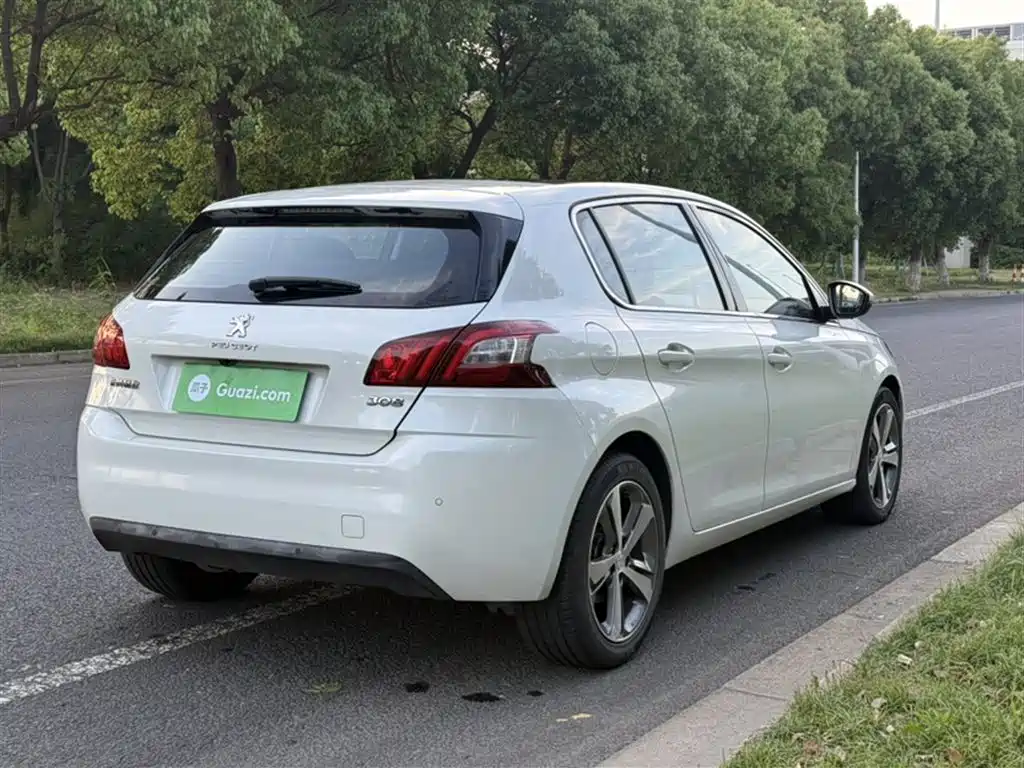 Peugeot 308S 2015 1.6T Auto Dynamic Edition фото 23