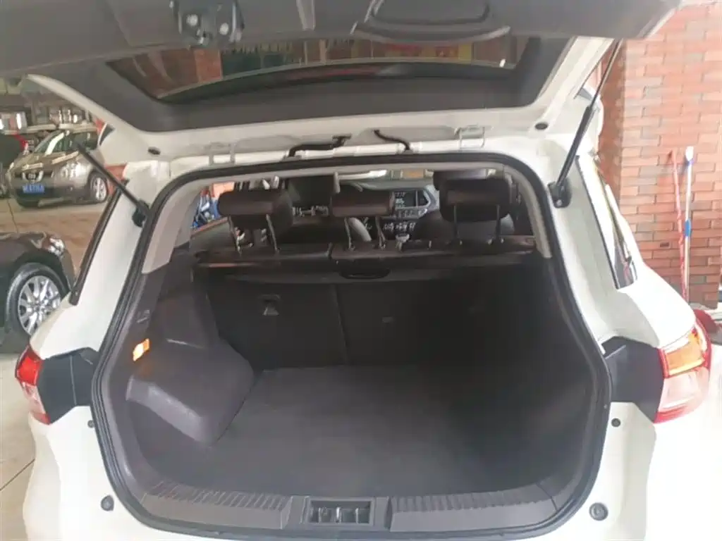 GAC Trumpchi Trumpchi GS4 2017 235T Automatic 2WD Luxury Smart Connected Edition фото 19