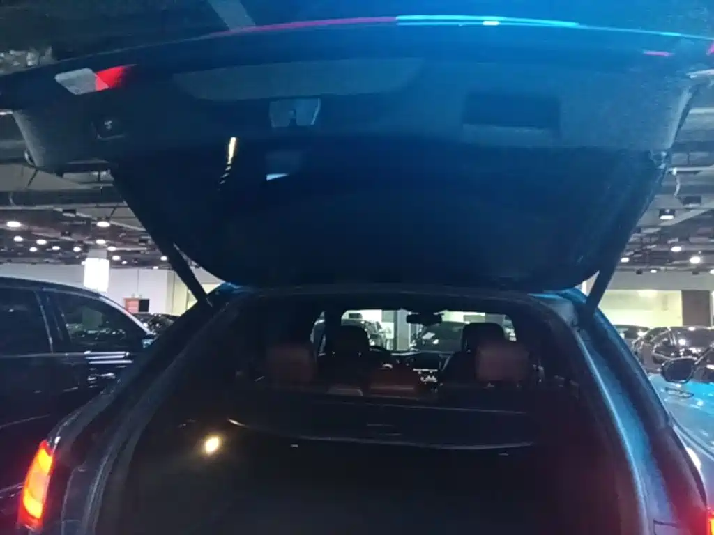 Фото 19 - Lincoln MKX