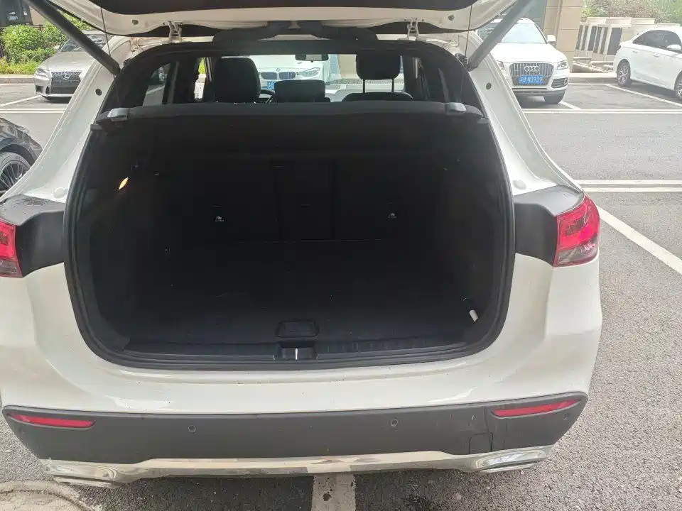 Mercedes-Benz GLA 2023 2023 GLA 220