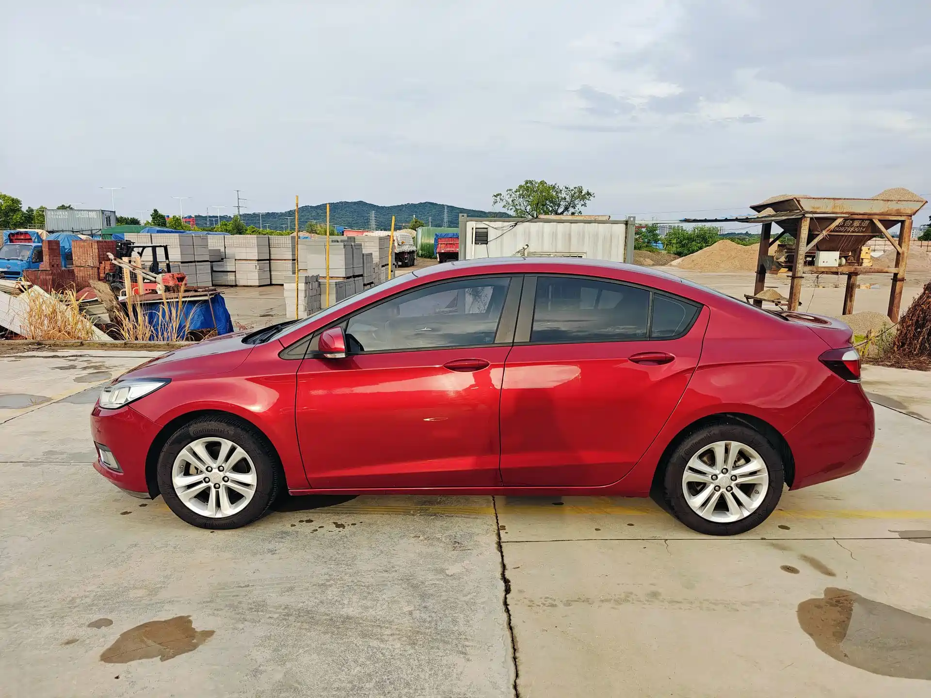 Фото 4 - Chevrolet Cruze