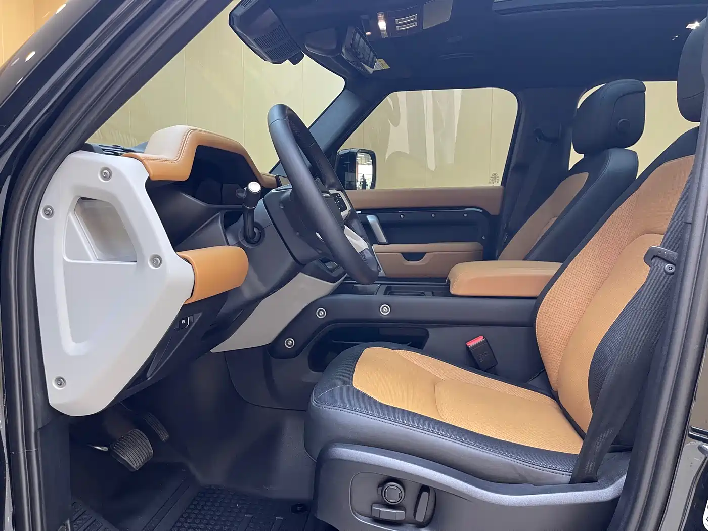 Land Rover Defender 2024 110 3.0T P400 X-DYNAMIC HSE фото 4
