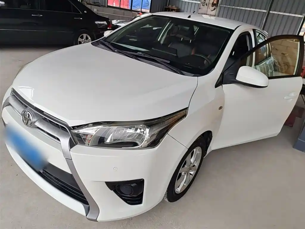 Toyota YARiS L Zhi Xuan 2015 1.5E Auto Charming Edition
