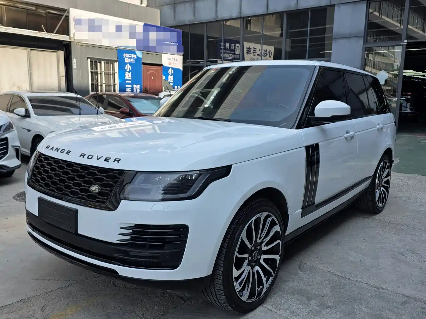 Фото 1 - Land Rover Range Rover