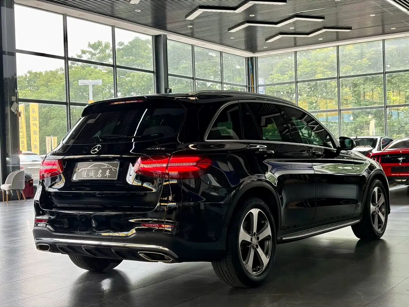Mercedes-Benz GLC 2017 GLC 300 4MATIC Dynamic фото 2