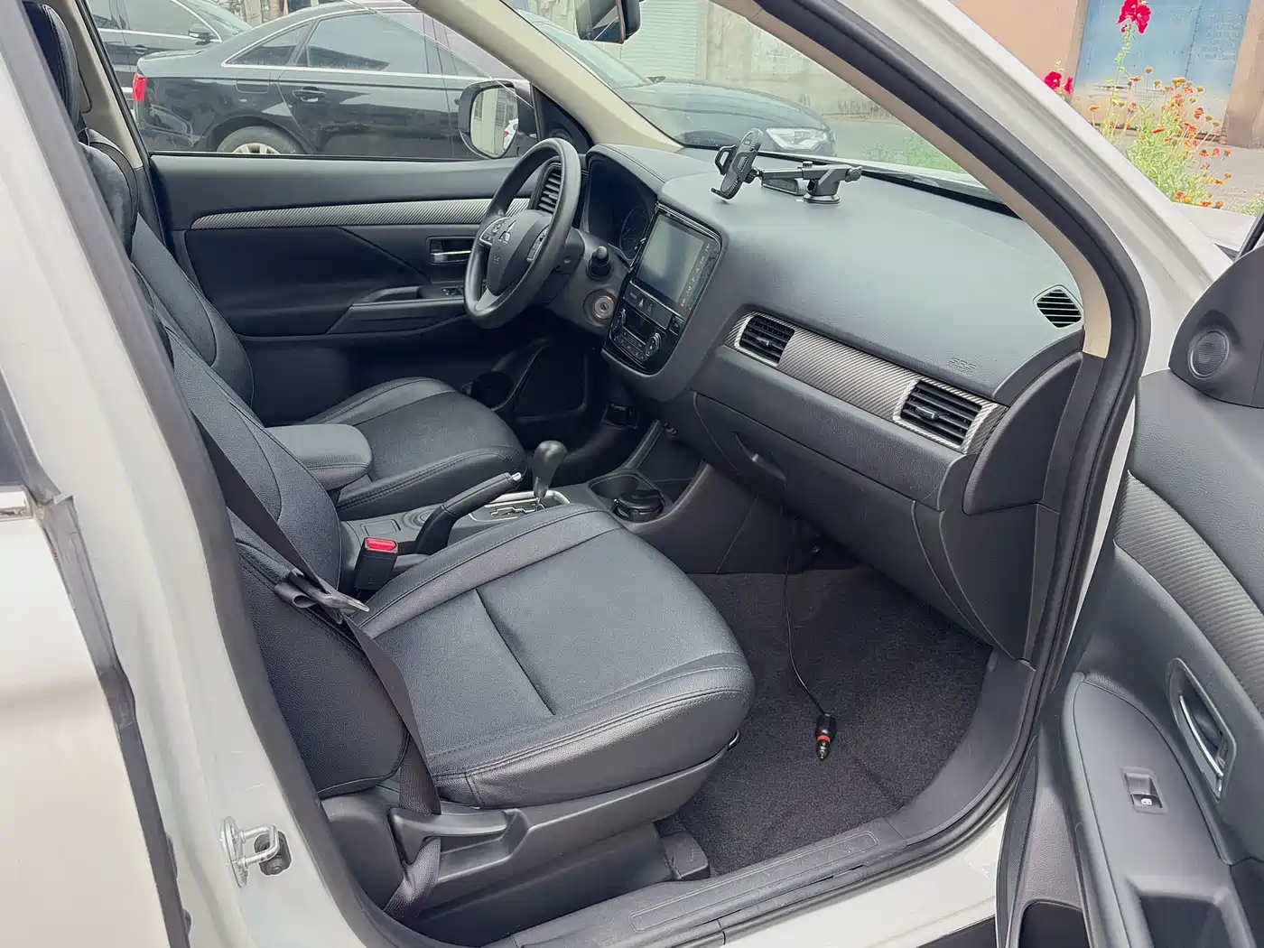 Mitsubishi Outlander 2016 2.0L 2WD Fashion Edition 5-seater фото 10