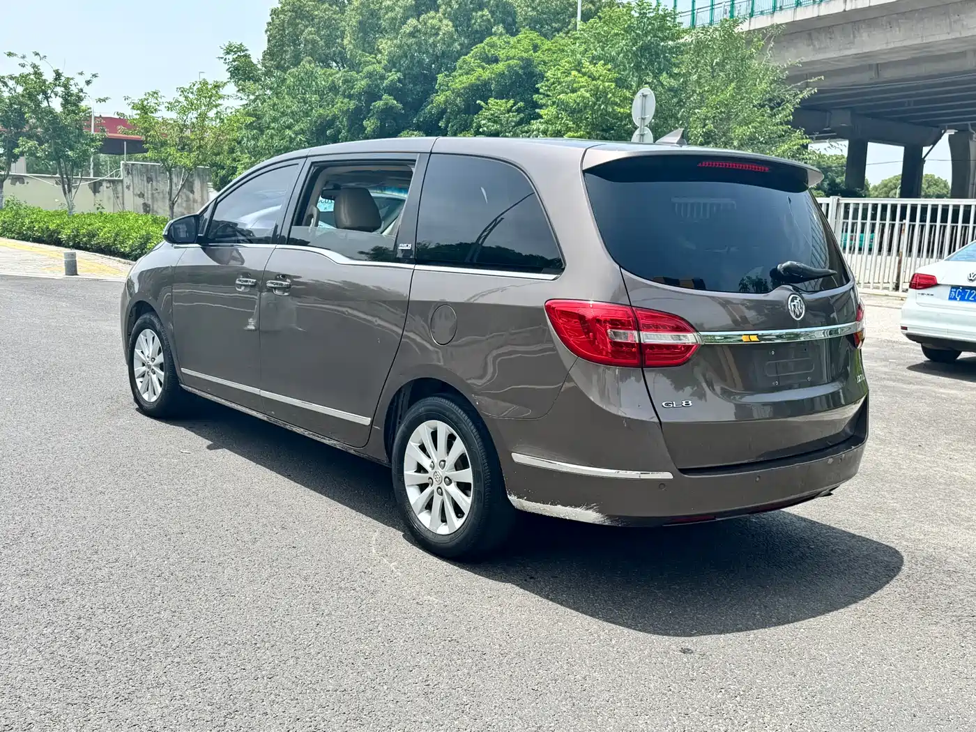 Buick GL8 2014 2.4L LT Luxury Business Executive фото 15