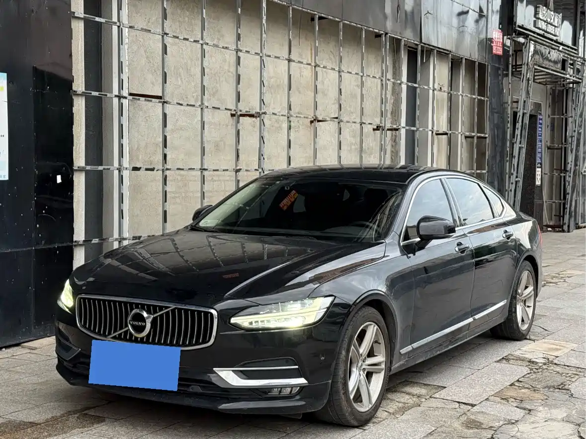 Volvo S90 2019 — пригон из Китая
