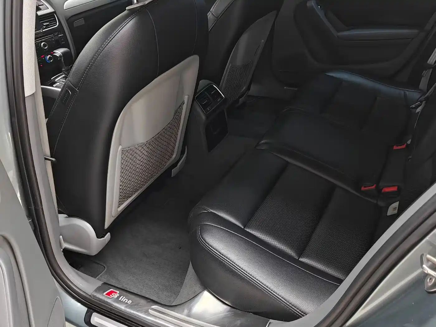 Audi A4L 2013 35 TFSI Automatic Standard фото 9
