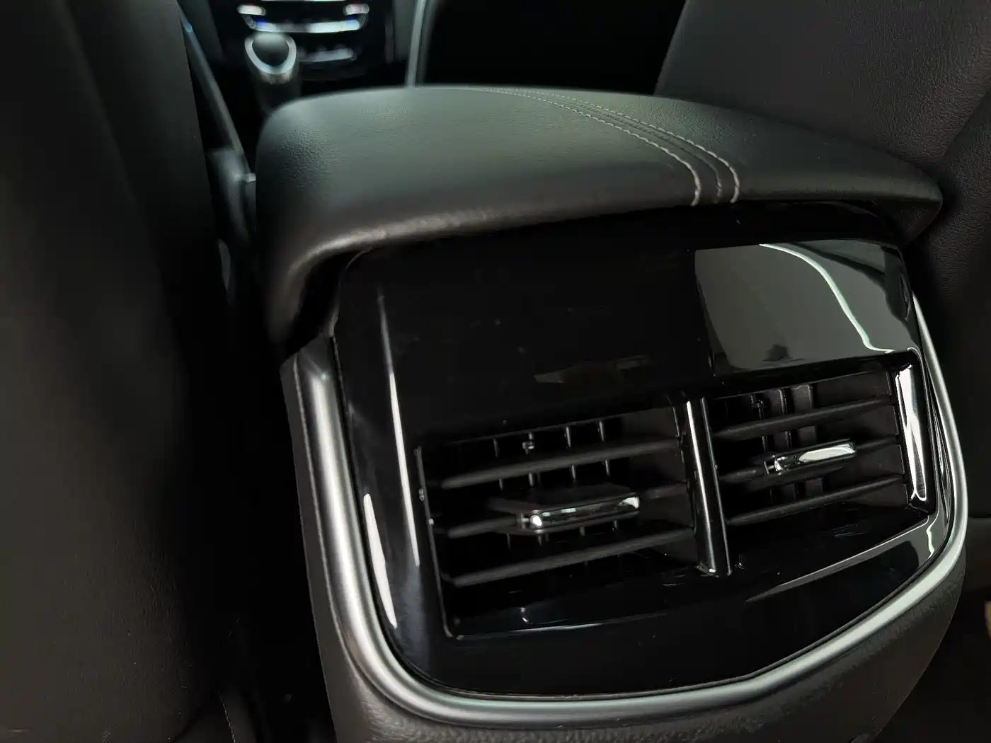 Cadillac XTS 2018 28T Technology фото 22