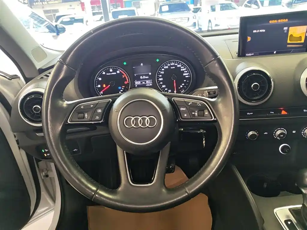 Audi A3 2017 Sportback 35 TFSI Fashion фото 11