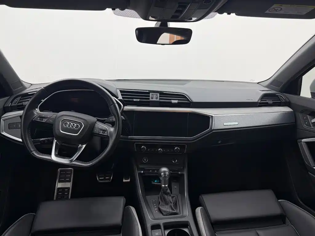 Фото 7 - Audi Q3